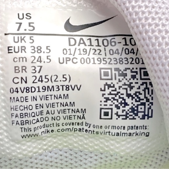 Nike Quest 4 Summit Womens Size 7.5 Shoes White Royal Athletic Running Sneakers - Picture 10 of 10